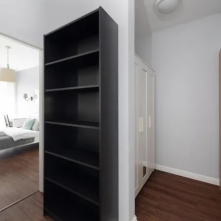 Apartment Kosciuszki With Parking By Nearto Pl